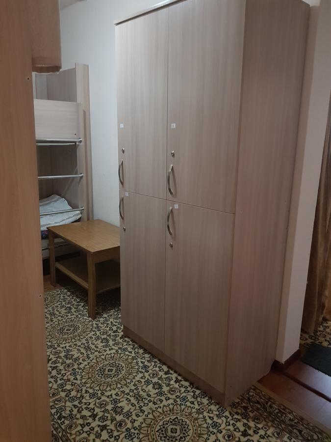 Park Hotel&Hostel Karakol Extérieur photo