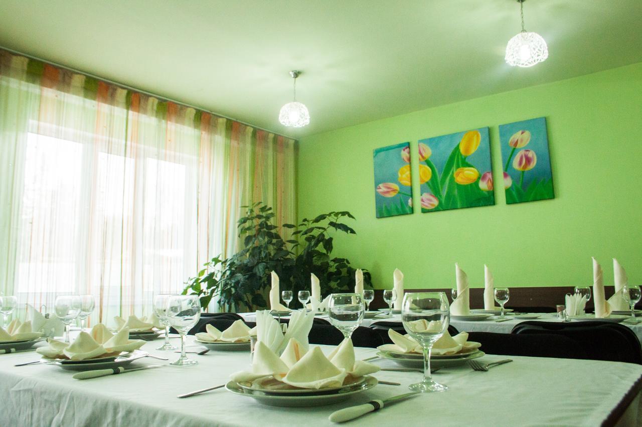 Park Hotel&Hostel Karakol Extérieur photo